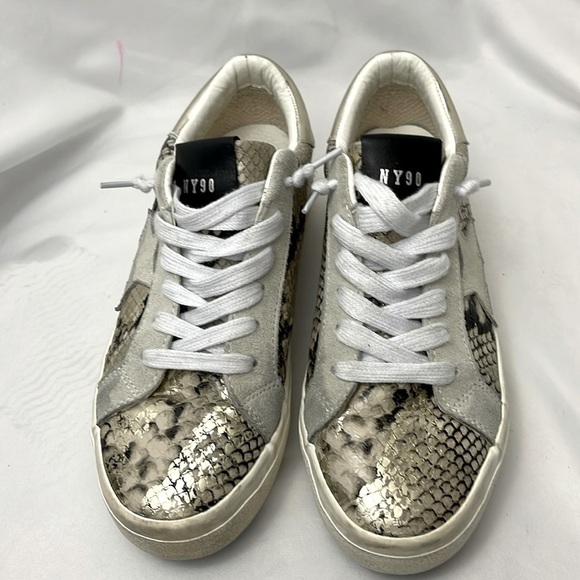 STEVE MADDEN RE-BOOTED PHILOSOPHY GOLD SNAKE - Picture 2 of 6